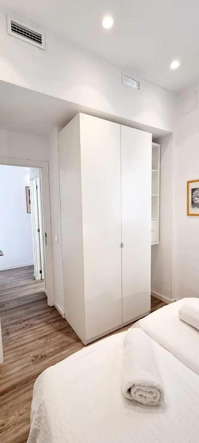Florit Flats - The Canovas Apartment Valencia Luaran gambar